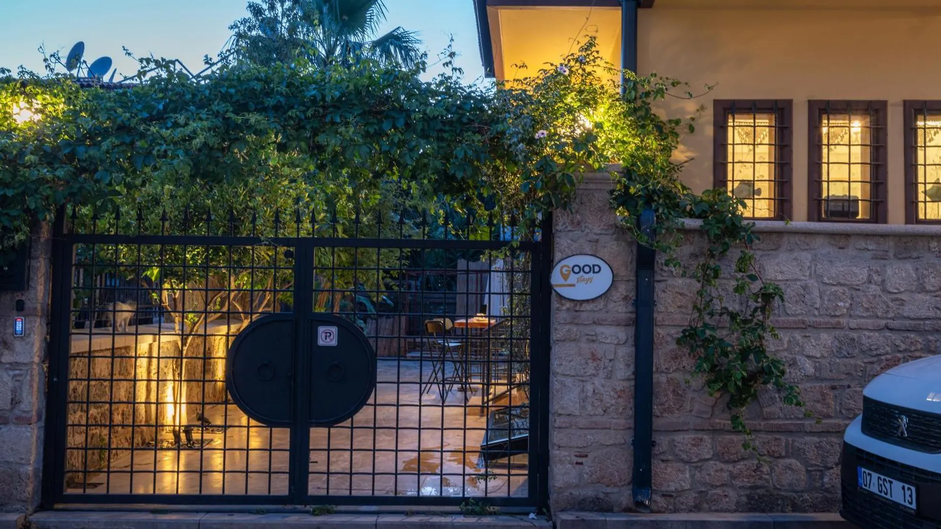 Cozy Home In Oldtown Kaleici Antalya