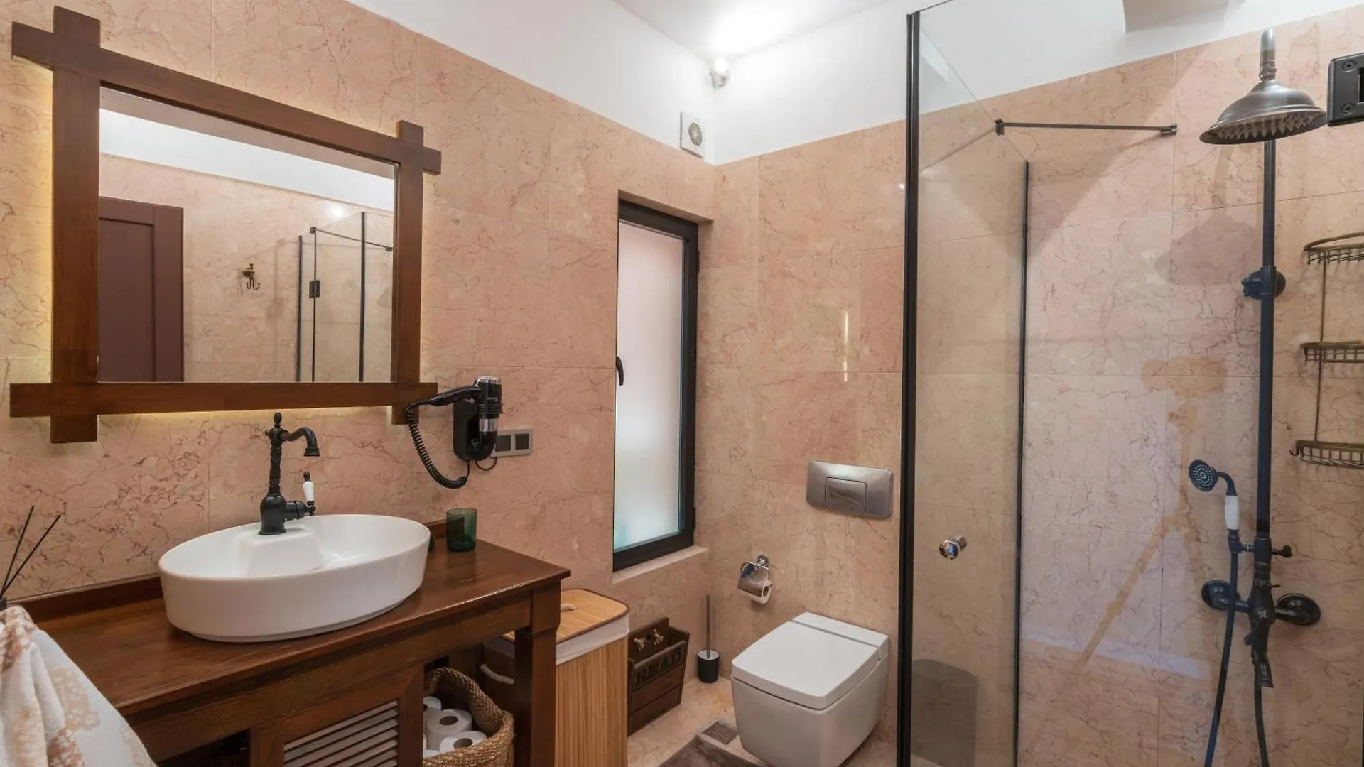 Cozy Home In Oldtown Kaleici Antalya